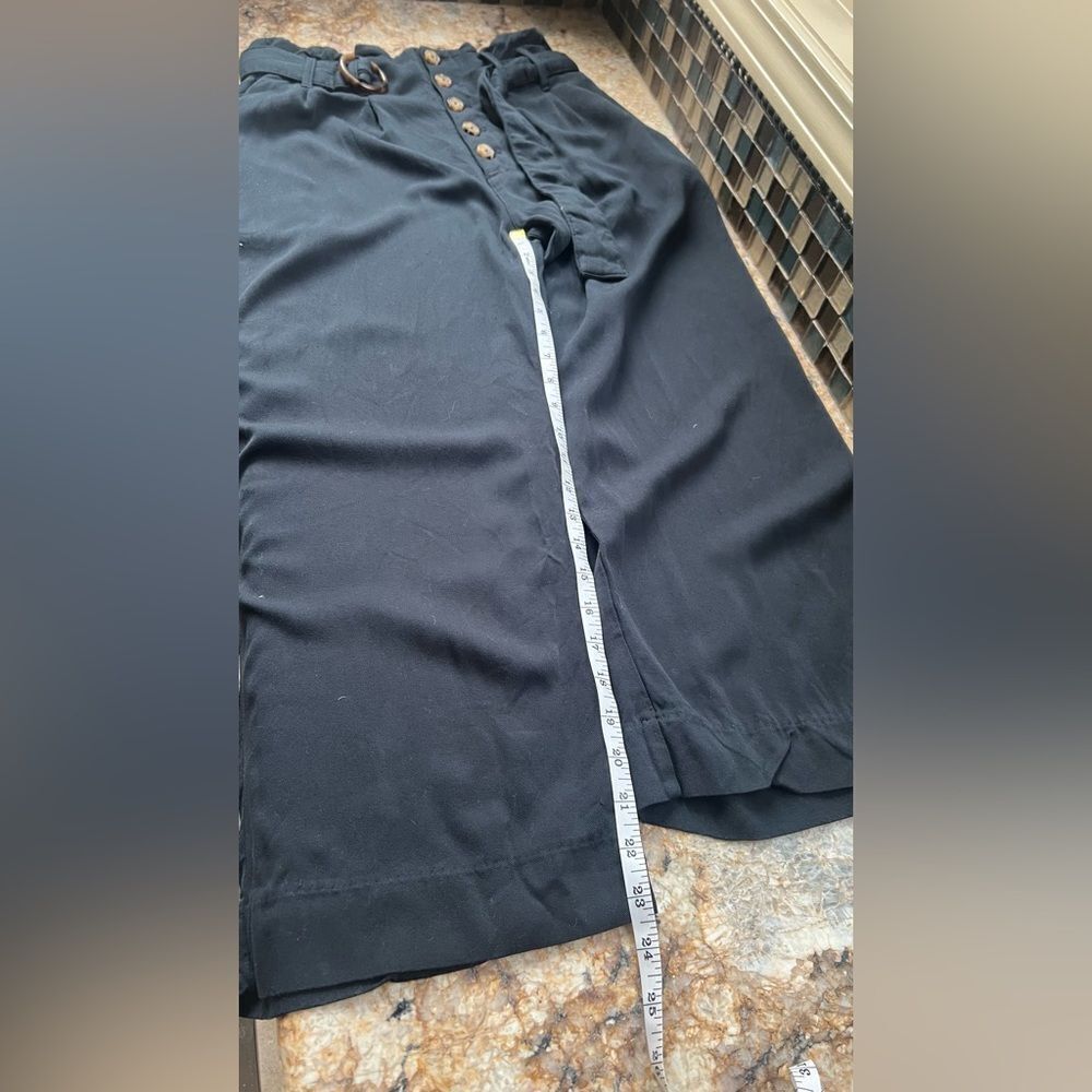 Abercrombie and Fitch high-rise crop pant - Picture 5 of 6